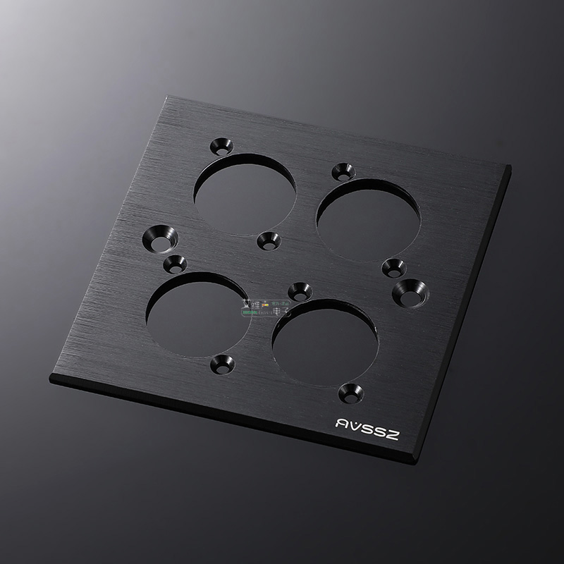 Panneau / plaque noir brossé à quatre trous (4 ports ) D-size - Acier inoxydable noir – Image 2